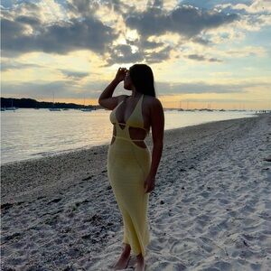 Yellow long keyhole cut out dress maxi